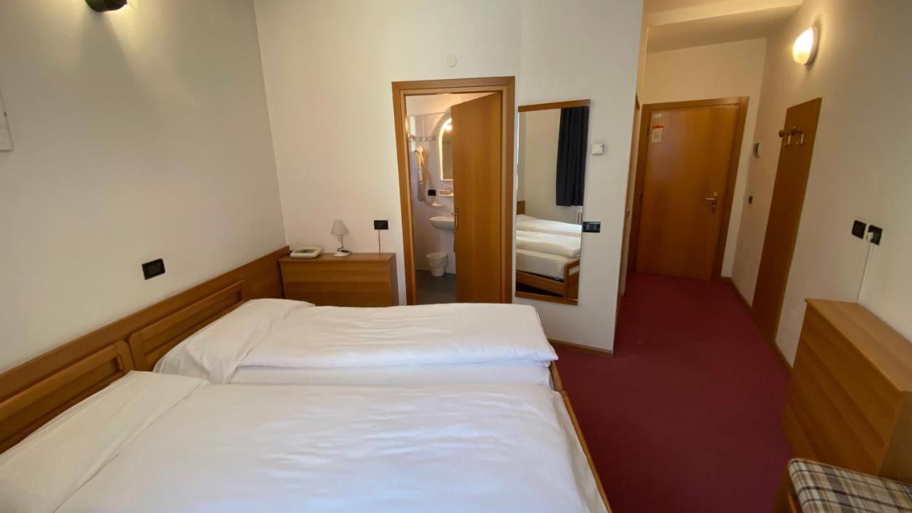 Hotel Alberello Riva del Garda Exterior photo