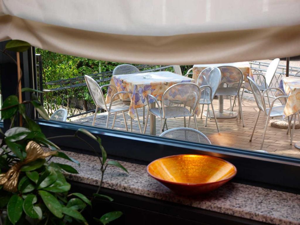 Hotel Alberello Riva del Garda Exterior photo